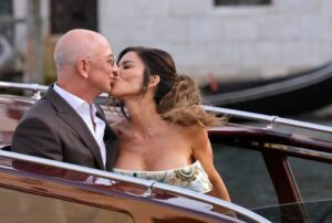 Jeff Bezos and Lauren Sánchez Tie the Knot in a Lavish Venice Wedding