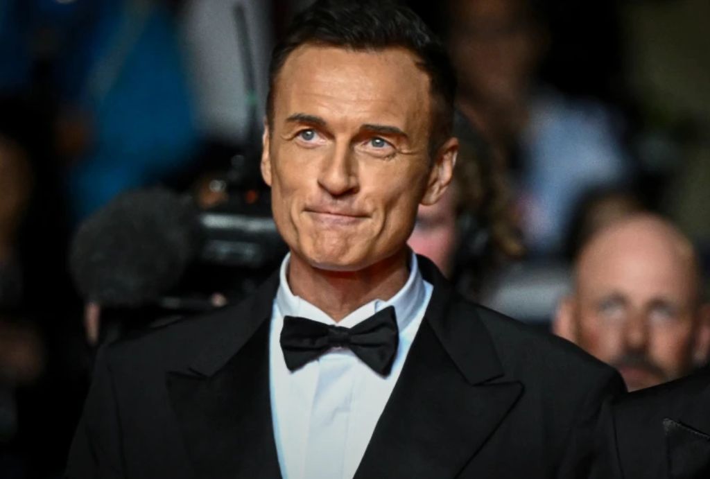 Julian McMahon, Star of 'Nip/Tuck' and 'Charmed', Dies at 56